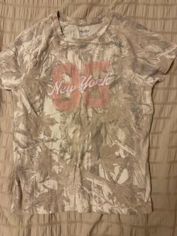 Hollister Kid's T-Shirt Camo NY Logo Short Sleeve Size XL 100 Cotton