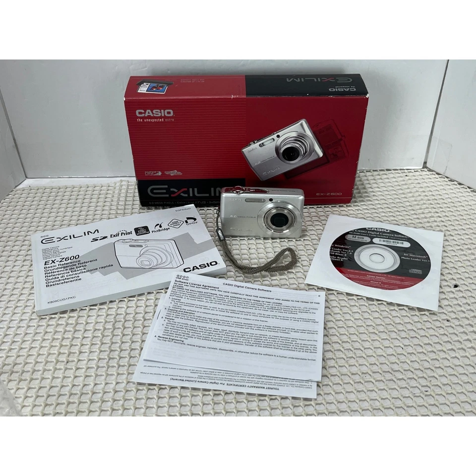 Cámara digital Casio Exilim EX-Z600 6,0 megapíxeles - NUEVA/no probada sin cargador Foto 2 de 4