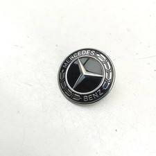 Mercedes-Benz GLC X253 Motorhaubenemblem A0008171601 2.0 Diesel 143 kW 2019 3451