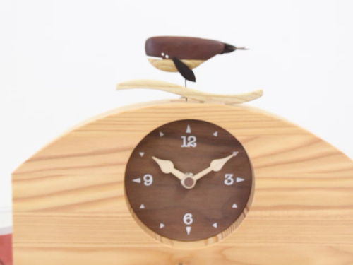 KICORI Whale Clock Wanduhr B300 x T60 x H210 mm Handarbeit NEU【auf Lager】 - Video 1 von 1