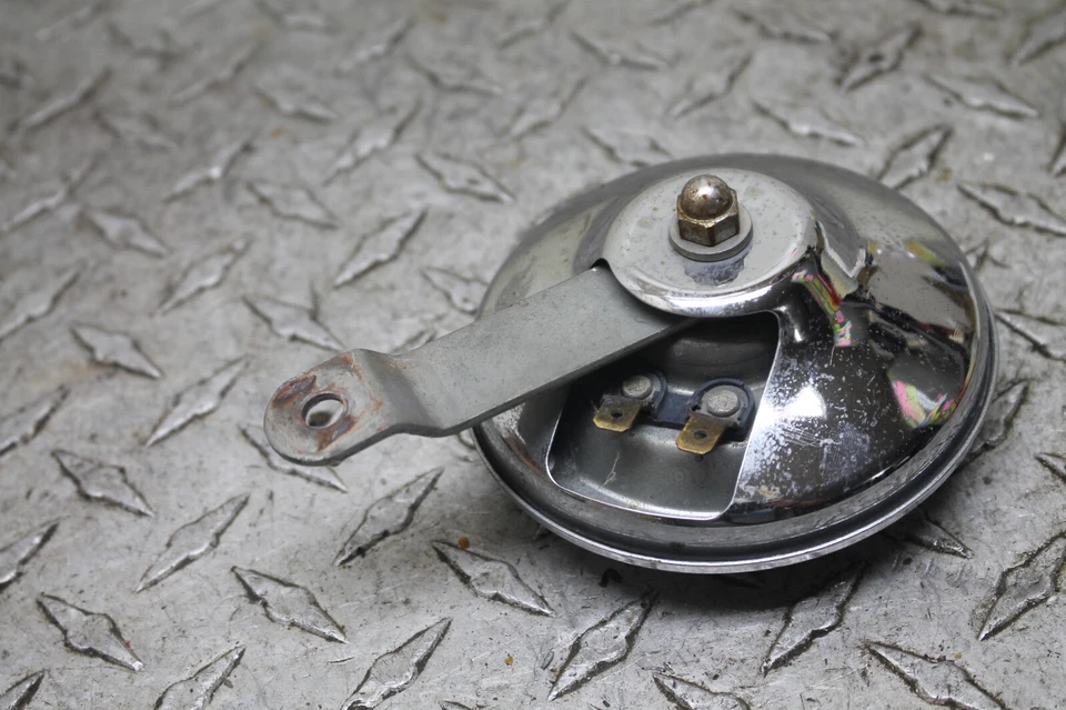 88 1983 Suzuki GS450ga 450gad Cuerno OEM  Foto 3 de 4