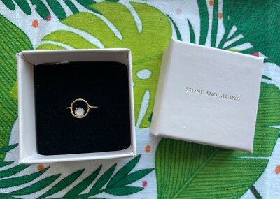 Stone and Strand Open Circle Ring Mother of Pearl Inlay Dainty Size 5 