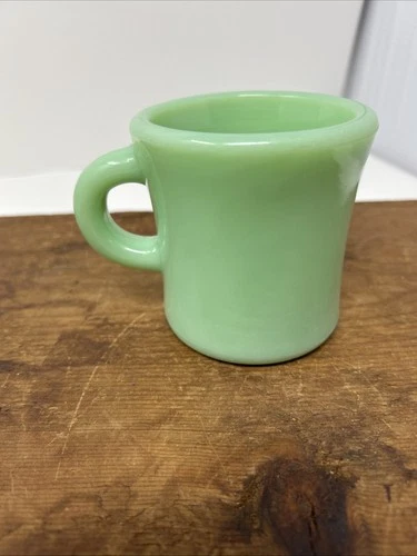 1940’s “OVEN Fire King WARE” C Handle Coffee Mug Thick Heavy Jadeite