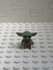 LEGO Star Wars Mini Figure BABY YODA/ The Child/Grogu Figure(Genuine) Minifig