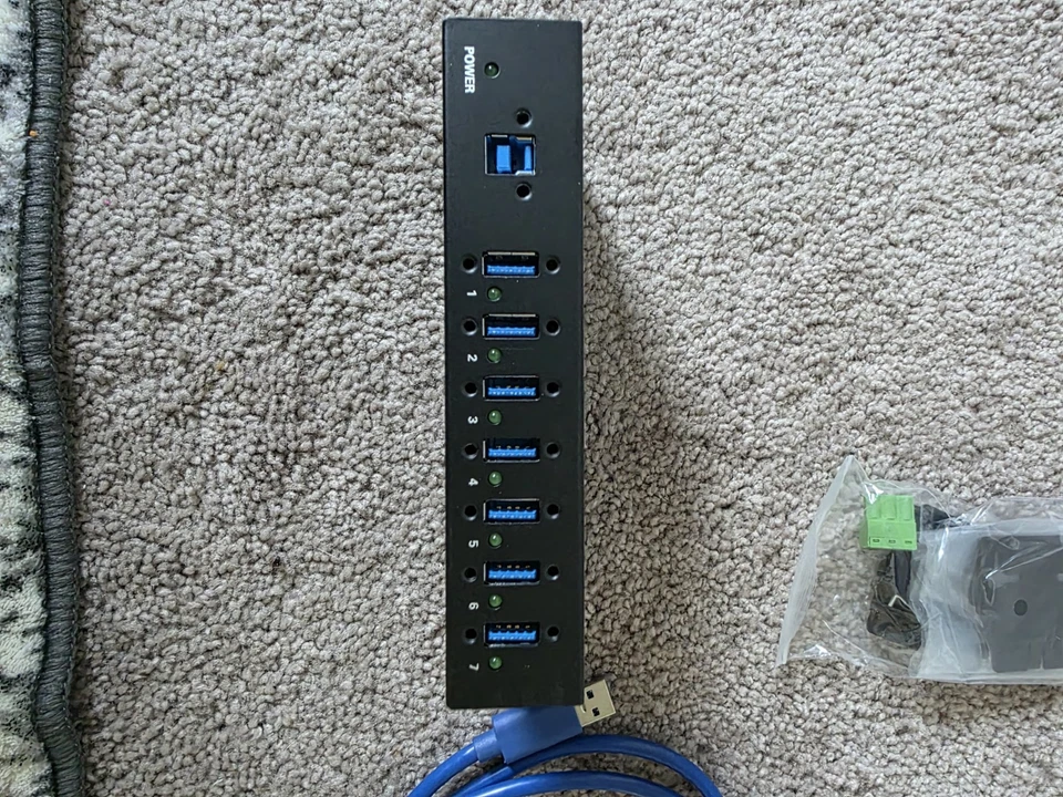 TRIPP.LITE U360-007-IND 7-Port Industrial USB 3.0 SuperSpeed Hub 20KV ESD - Image 2 of 4