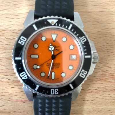 1990s Vintage Sector ADV 5000 Professional w/Screw-down Crown Date New Battery