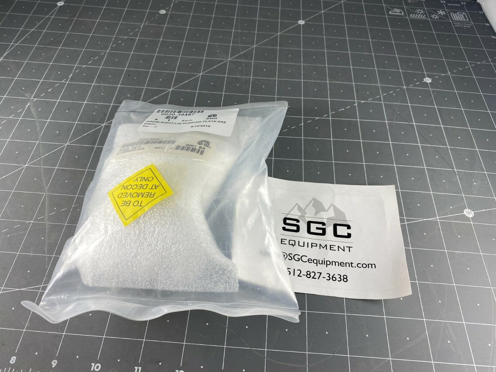 Applied Materials (AMAT) 0020-39487 HINGE RIGHT LID PUMPING PLATE DXZ REV C
