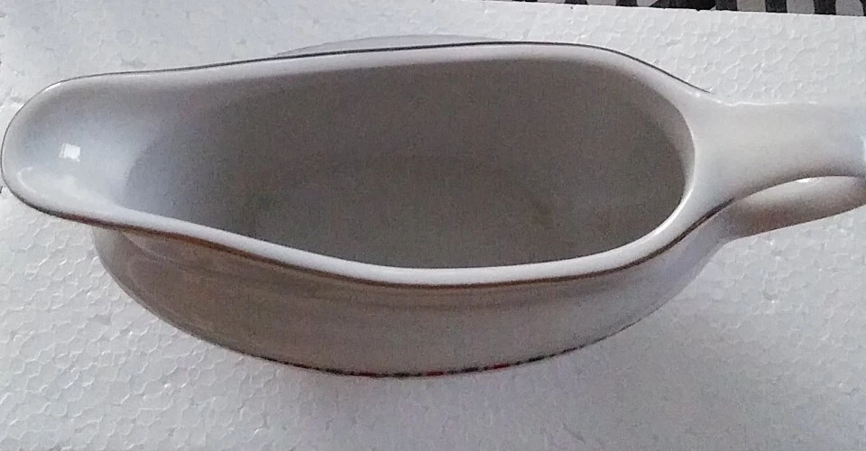 GIBSON NAVIDAD Rojo y Verde Con Borde Dorado GRAVY BOAT Todos los Días Foto 2 de 4