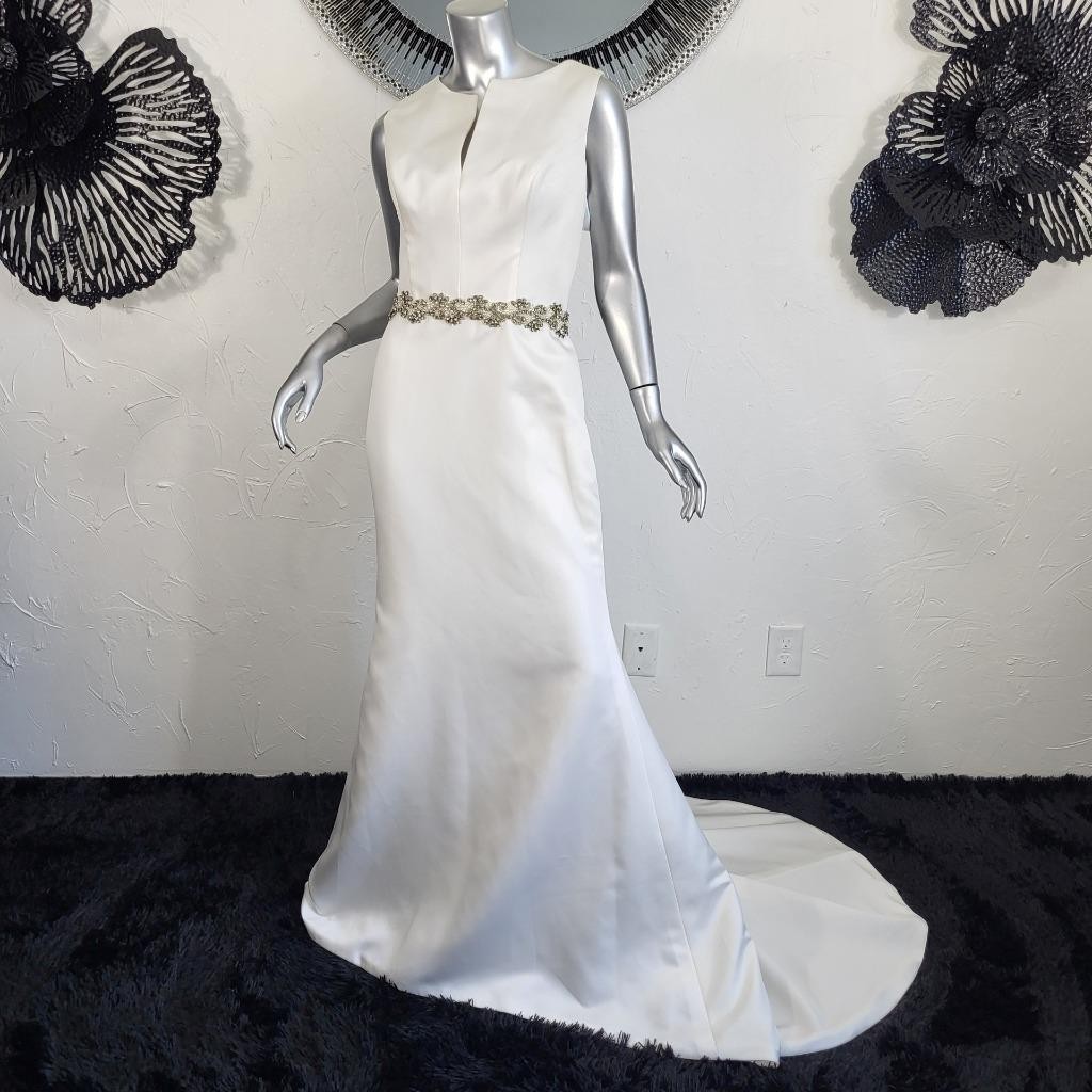 NWT~$1400~ENCHANTING~10/12~IVORY EMBELLISHED FIT & FLARE WEDDING DRESS GOWN