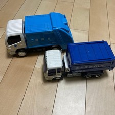 Toyko Garbage Truck Friction