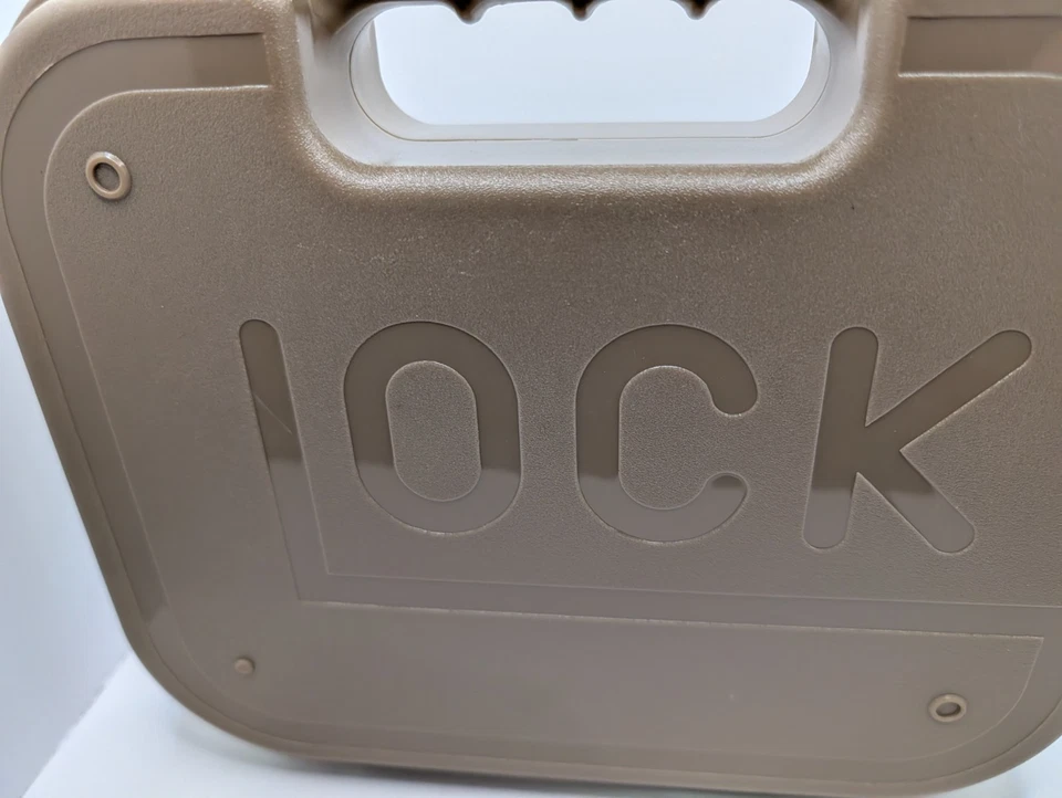 FUNDA GLOCK PERFECTION BRONCEADA/FDE FÁBRICA GLOCK BOX17 22 19 26 34 42 43 43X 44 45 48 Foto 2 de 4