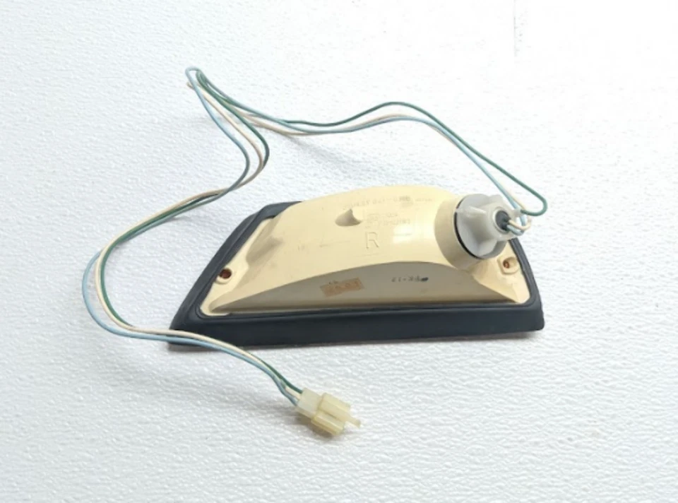 Luz intermitente carenado derecho Honda CB900 GL1100 1980-1983 041-0140 Foto 2 de 3