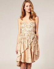 SUPERBE ROBE DE SOIREE BEIGE ASOS AVEC SEQUINS T.38 