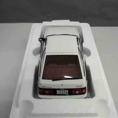 AUTOart 1/18 Scale Initial D Toyota Sprinter Trueno (AE86) White