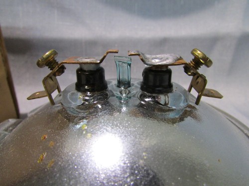 Wagner 7672-1 PAR36 Sealed Beam Light Lamp Bulb 6V 7.2W New - Picture 2 of 2