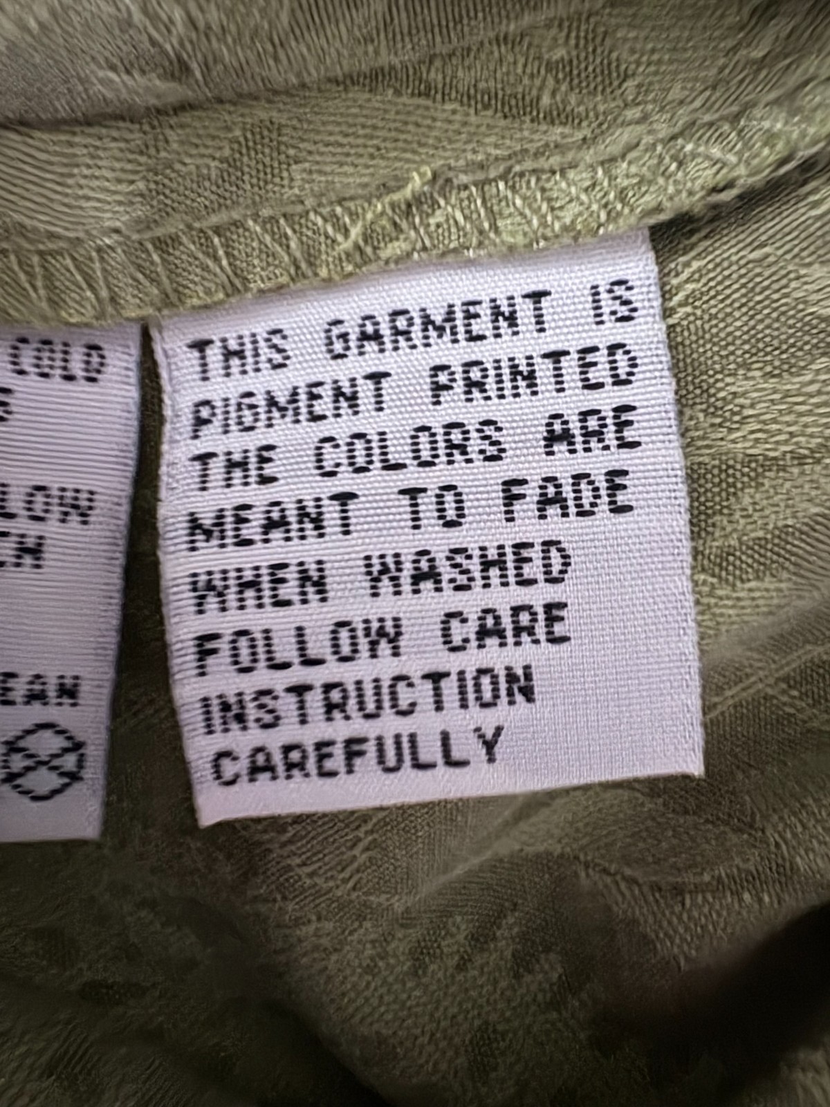 Tommy Bahama 100% Silk  Paradise Found Shirt - Men's Large Relaxed Fit Tropical