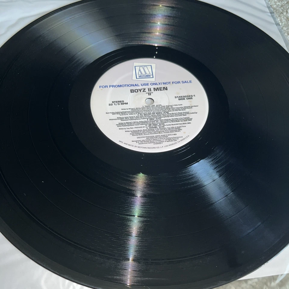 BOYZ II MEN II PROMO- EX Vinyl LP - 1994 US Motown – 314530323-1 - Image 3 of 4