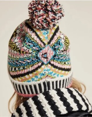 Anthropologie Stella Pommed Beanie X Aldomartins ALDO MARTIN  display picture 1