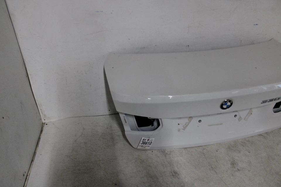 BMW M3 2015-2018 maletero/tapa ¡blanco! ¡Arañazos! Cámara de visión (sed)(spo) sin RR Foto 3 de 4