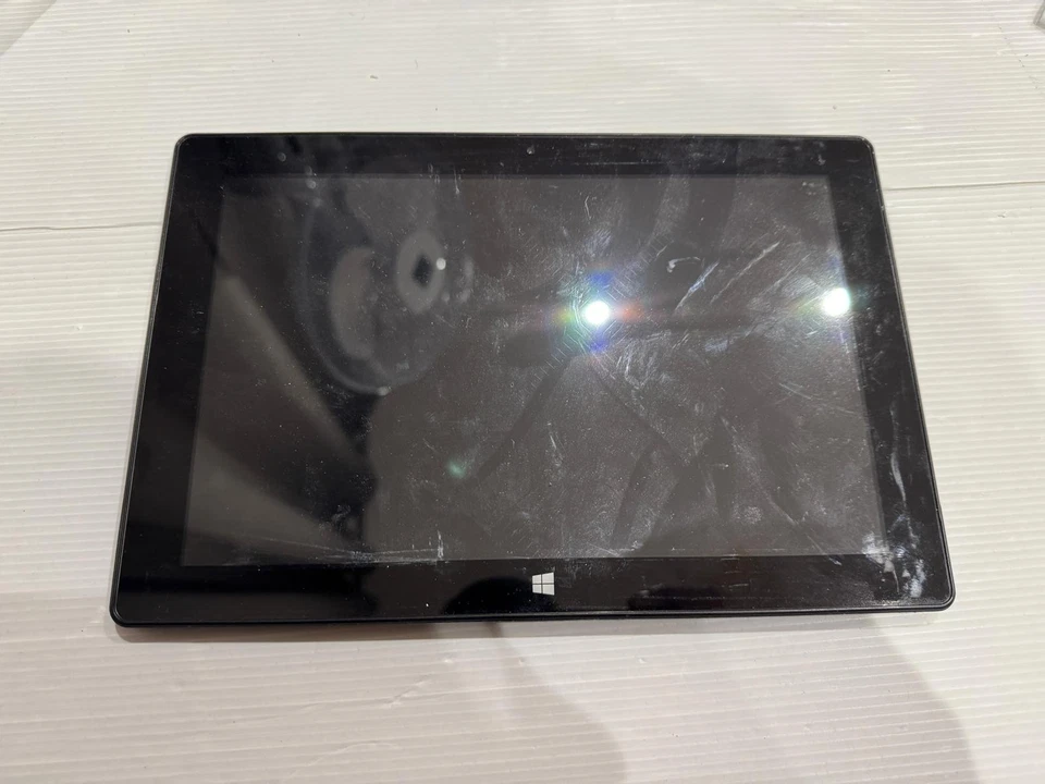 LINX10, ATOM 23735F @1.33GHZ, 2GB, 32GB STORAGE [ Working Tested ] [NO CHARGER] - Image 2 of 4