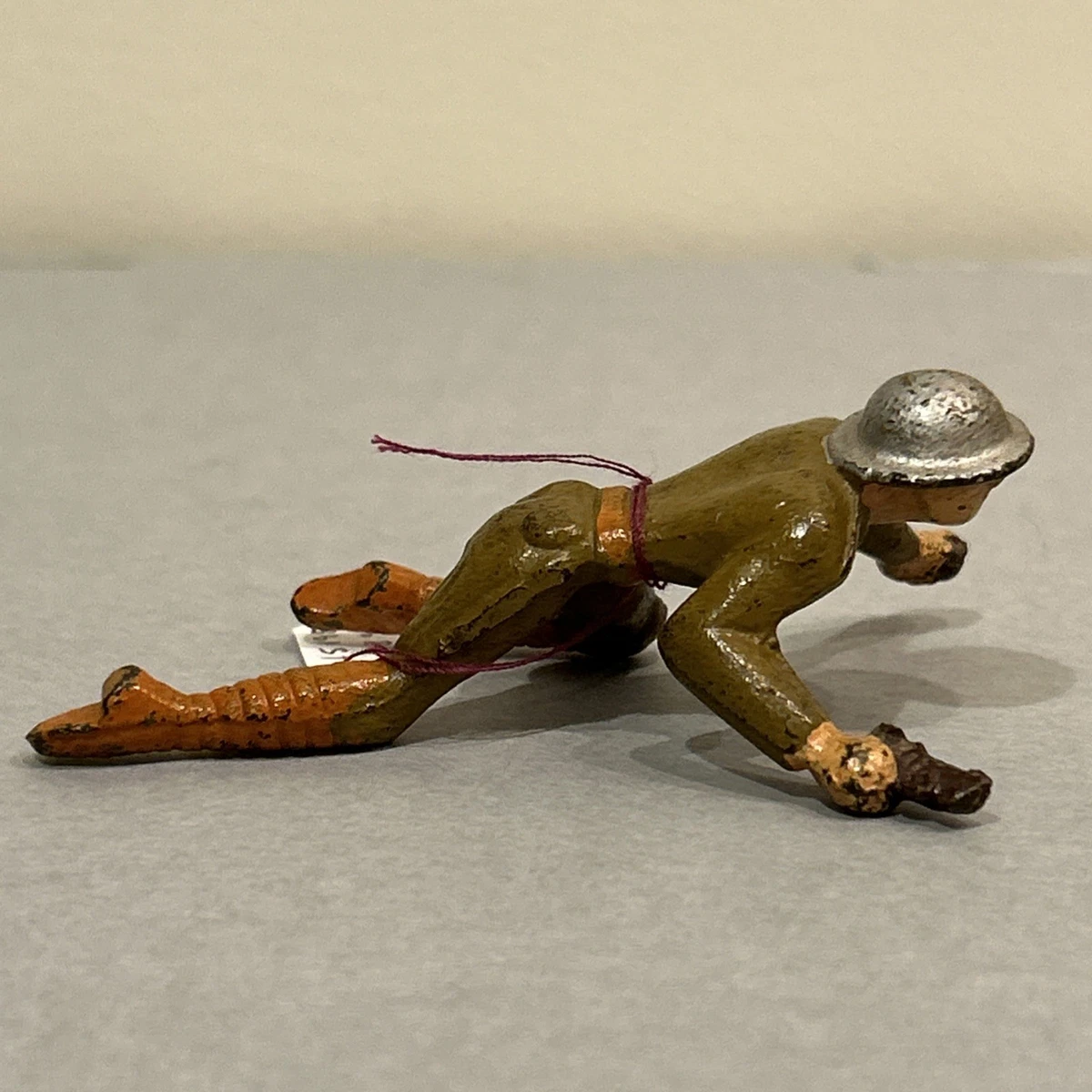 Grey Iron G-31 U.S. Doughboy Bomber Crawling