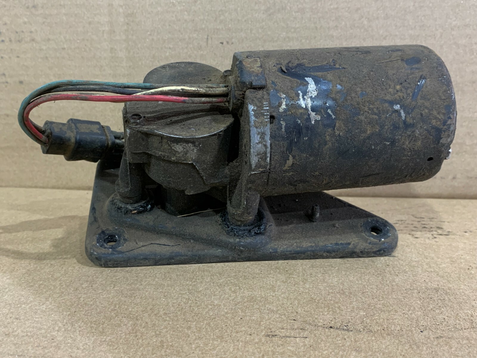 Jeep Windshield Wiper Motor Full Size FSJ Cherokee Grand Wagoneer J10