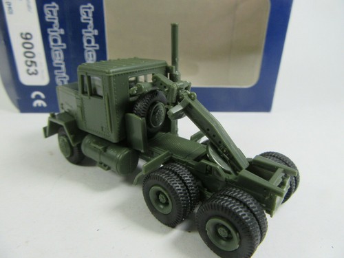 Trident Military HO 90053 US/NATO Heavy Truck M915 3-Axle Wrecker w/ Towing Gear - Picture 3 of 6