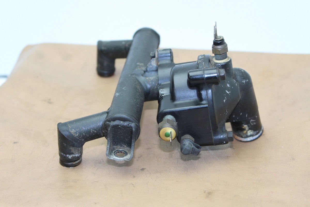 1985 KAWASAKI ZX750 GPZ (#422) THERMOSTAT HOUSING RADIATOR PIPE | eBay