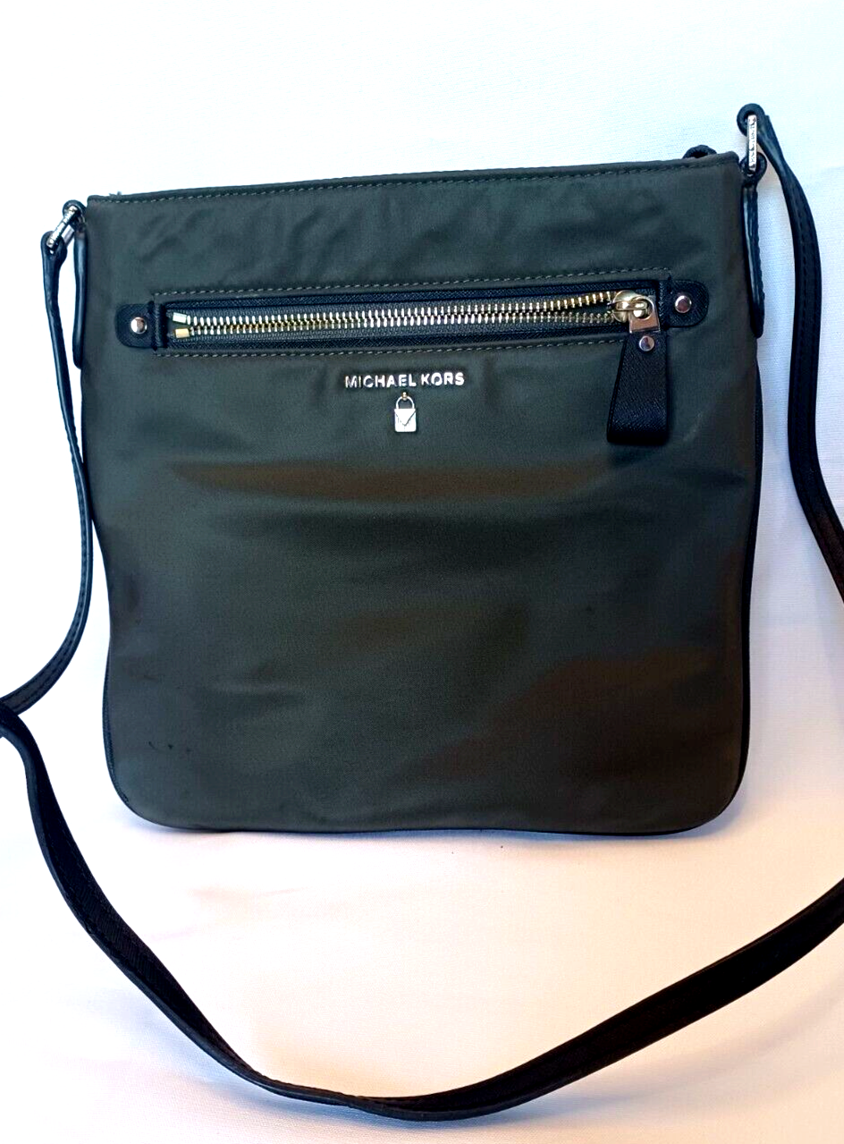 MICHAEL KORS Kelsey Large Nylon Messenger Bag 32F7SO2C3C Crossbody Olv
