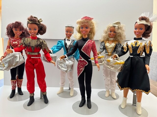 1993 Vintage Laiko Co. International Doll 15
