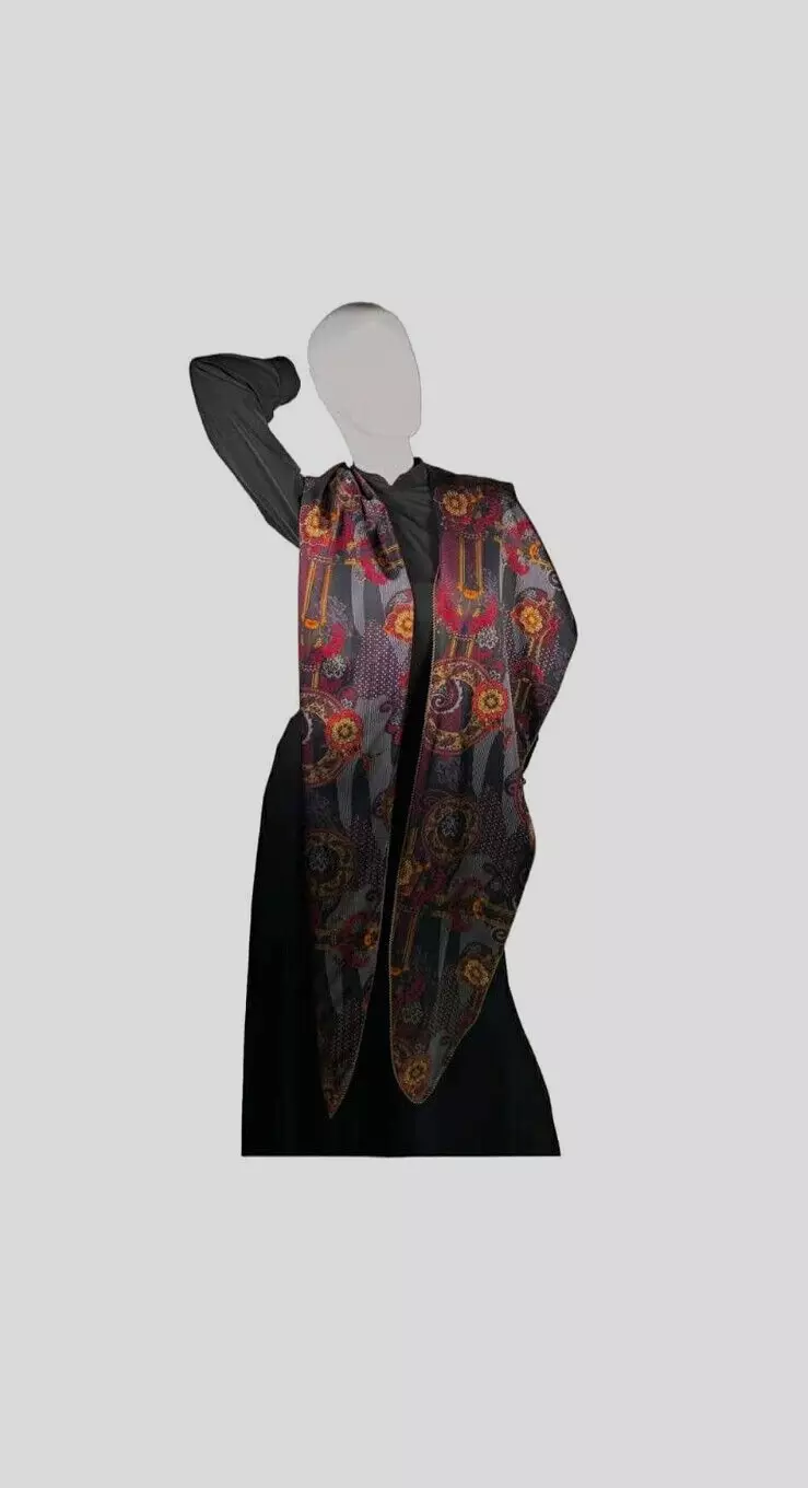 Foulard vêtement femme traditionnel chrétien Khabalakhi de Géorgie