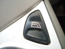 INTERRUTTORE ALZACRISTALLI ANTERIORE DESTRO / 2505918 PER FORD KA CCU TITANIUM