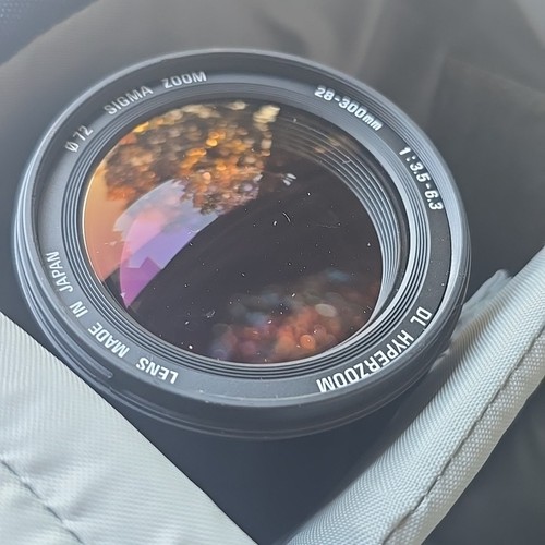 Sigma Aspherical IF 28-300mm f/3.5-6.3 DL Hyperzoom Lens With Pentax Camera IstD - Picture 5 of 13