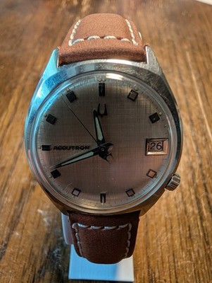 Bulova Accutron M9 1969 Linen Dial Day Tuning Fork Men's Watch Running! Vintage