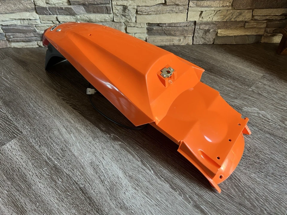 2002-2004 KTM LC4 640 & SMC 660 para-choque traseiro de motocicleta de enduro por UFO KT03015127 - Imagem 4 de 4