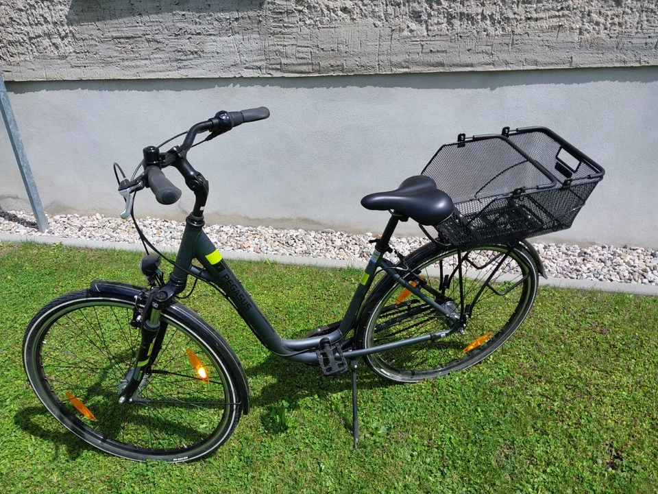 Damenrad Pegasus 5 Gang mit Korb Neuwertig Ca. 400km Gefahren Ca. 4 Jahre Alt - Bild 2 von 4