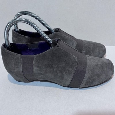 Vaneli Women's Gray Suede Elastic Slip-On Comfort Shoes Size 7.5 M Casual