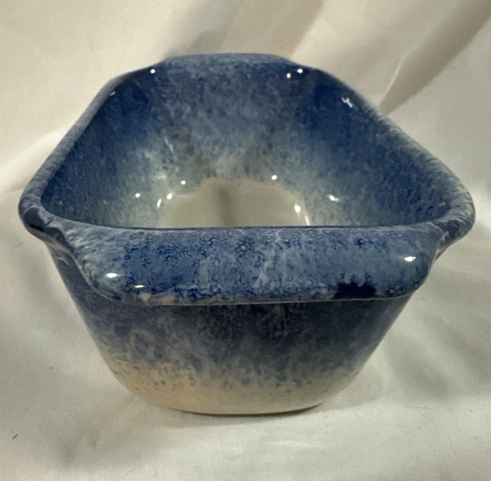 Libbey Artisan Stoneware Loaf Bread Pan ~ 11" X 5 3/4" and 3" Deep Blue/Cream - Image 4 of 4