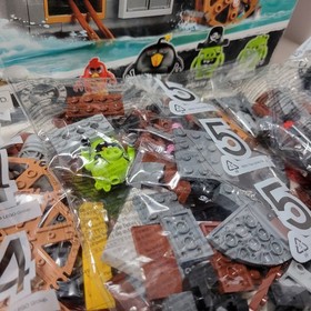 LEGO The Angry Birds Movie: Piggy Pirate Ship (75825) New Open Box ~620 Pieces