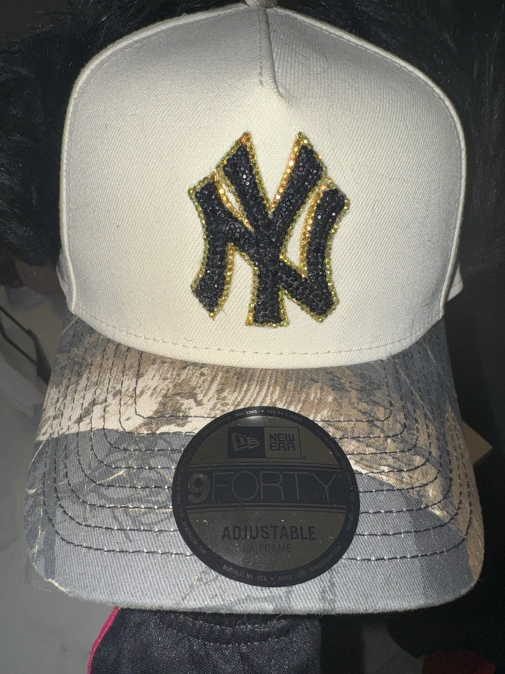 НОВАЯ ЭРА 9Forty ИНДИВИДУАЛЬНО УКРАШЕННАЯ РЕГУЛИРУЕМАЯ КЕПКА С КАМУФЛЯЖНЫМ ОБОДКОМ И МЕХОМ - Изображение 3 из 4