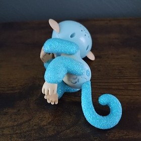 Fingerlings Interactive Baby Pet Turquiose Blue Glitter Monkey WowWee- Works