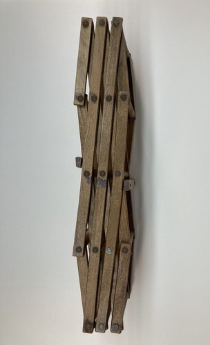 Enesco Accordion Wood Wine Rack Expandable Bottle Holder- Made In Japan Vintage - Picture 3 of 5