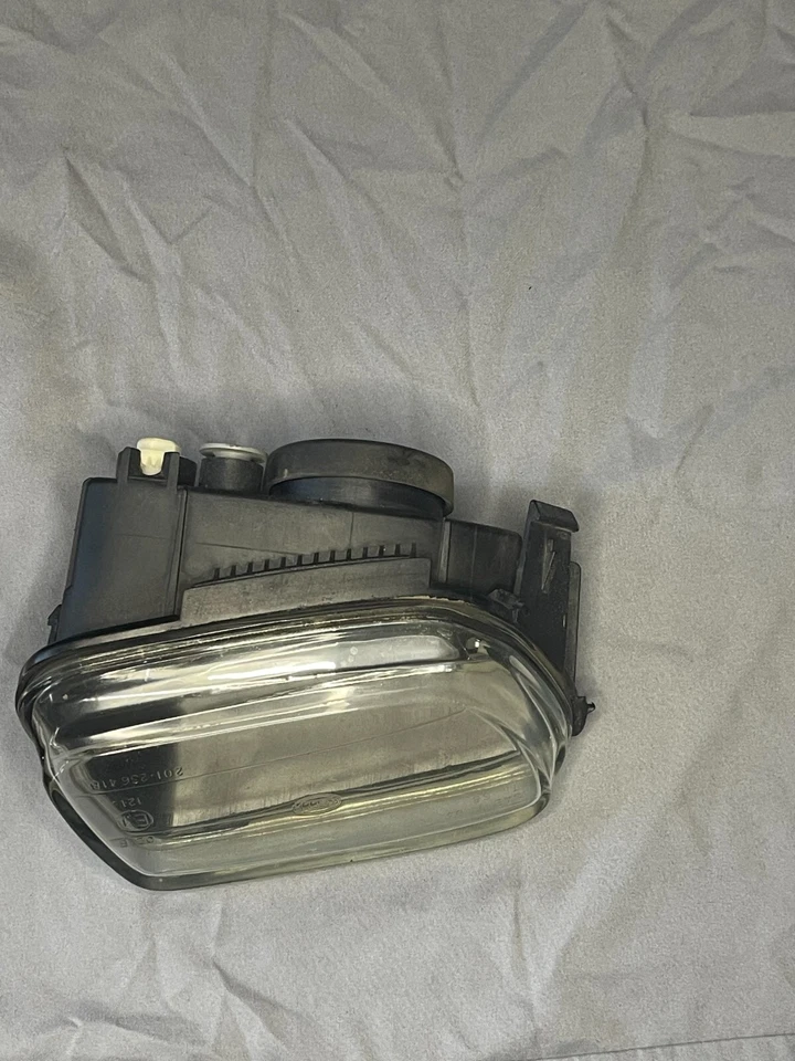Jaguar XJ6 XJ12 XJR 1995 1997 pasajero lado derecho luz antiniebla OEM DBC11016 Foto 4 de 4