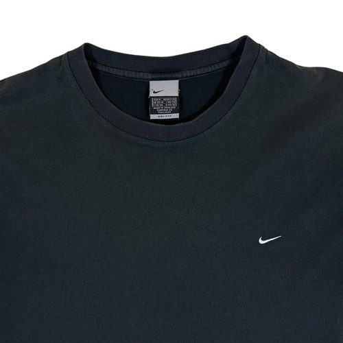 NIKE Dri-Fit Classic Embroidered Mini Swoosh Logo Faded Black T-Shirt Medium - Picture 3 of 5