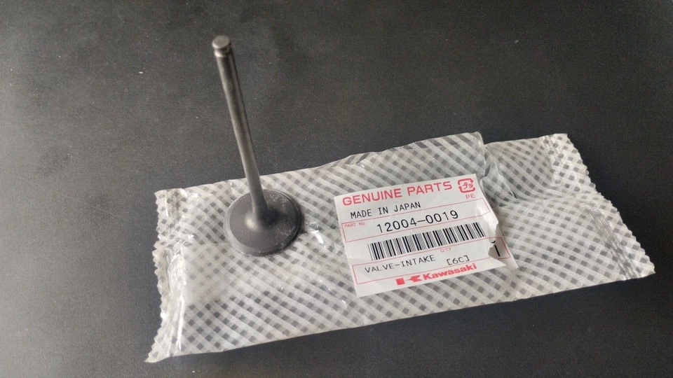 SOUPAPE ADMISSION KAWASAKI NINJA-ZX-10R - 12004-0019 - Photo 1/1