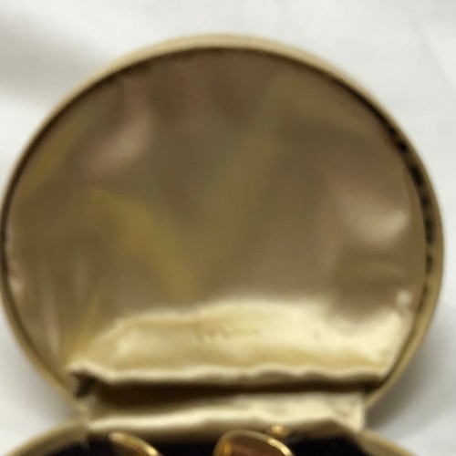 Vintage Men's Gold Tone Cuff Links in Vintage Case - Picture 9 of 12