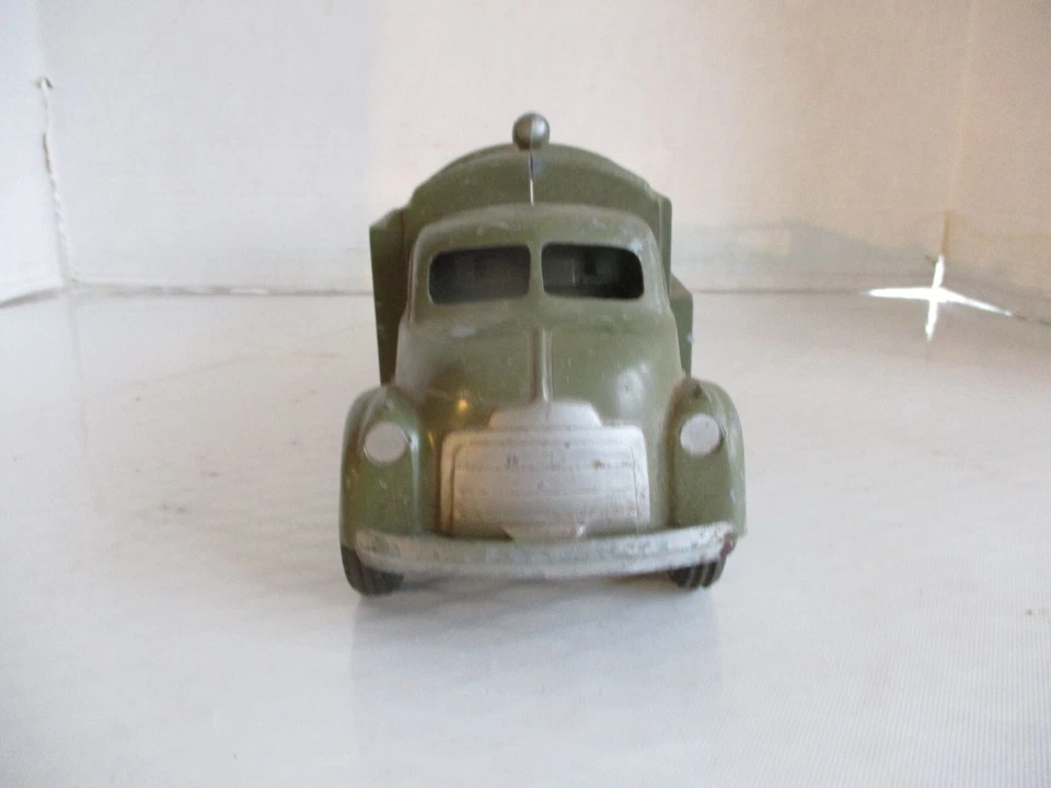 Camión telefónico Hubley Chevrolet Toy Bell de colección (12") Foto 3 de 4