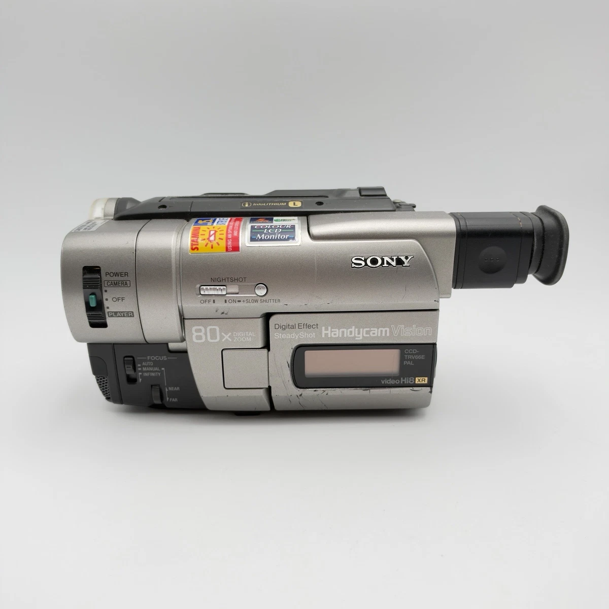 Videocámara Sony CCD-TRV66E Hi8 versión Handycam con pantalla LCD Video Camera