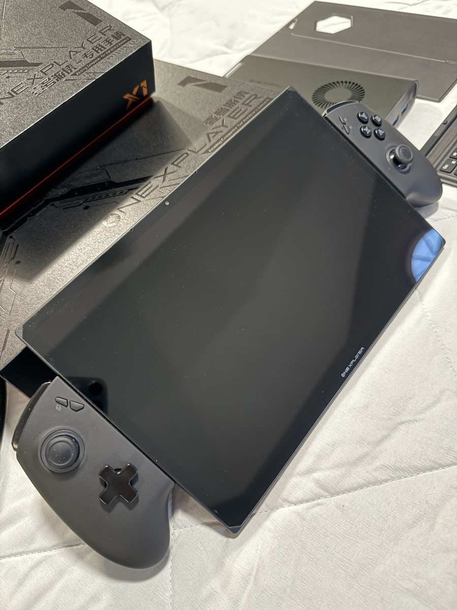 Nintendo Switch ONEXPLAYER X1 32GB/2TB CoreUltra 7 155H OneXPlayer X1 is a Nintendo Switch-inspired 3-in-1 handheld