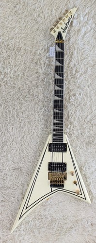 Jackson Pro Seris Rhoads Rr3 Ivory With Black Pinstripes